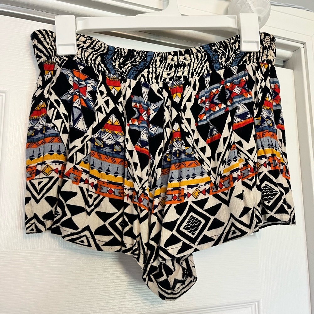 Geometric Print Women's Flowy Shorts